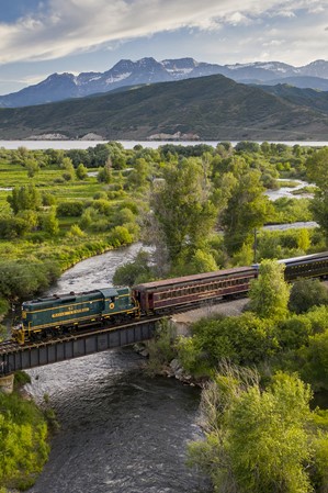 train-travel_northern-utah_heber-railroad_heber-valley-tourism