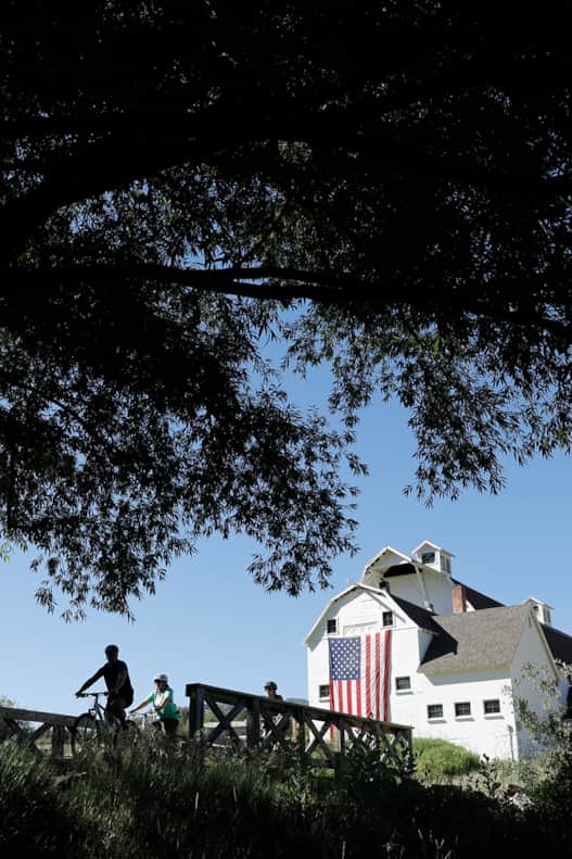 If you want access to a short trail with an incredible reward, Quarry Mountain Trailhead leads to views of McPolin Farm, Kimball Junction, Old Ranch Road, Park City and Promontory Ranch.