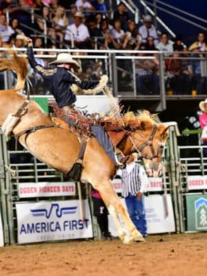 Ben-Anderson_Saddle-Bronc_Rodeo_Ogden-Pioneer-Days